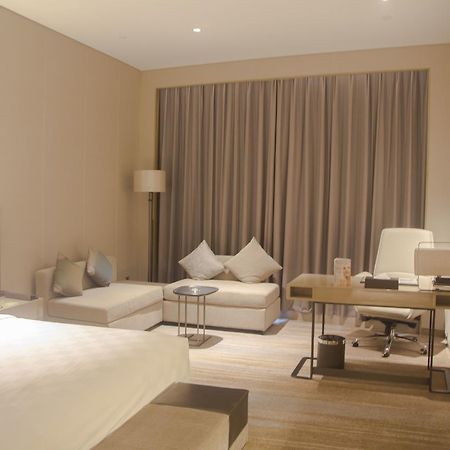 Nanjing Golden Eagle Summit Hotel Экстерьер фото