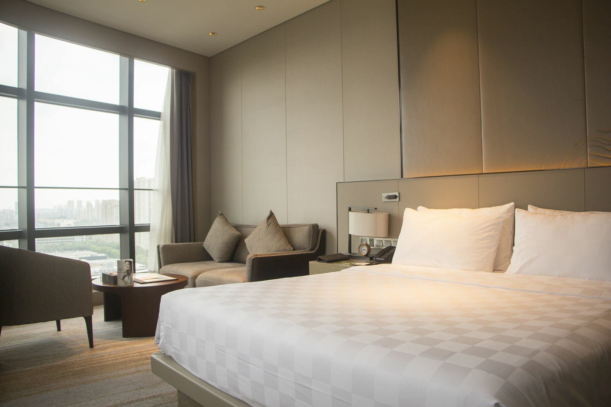 Nanjing Golden Eagle Summit Hotel Экстерьер фото